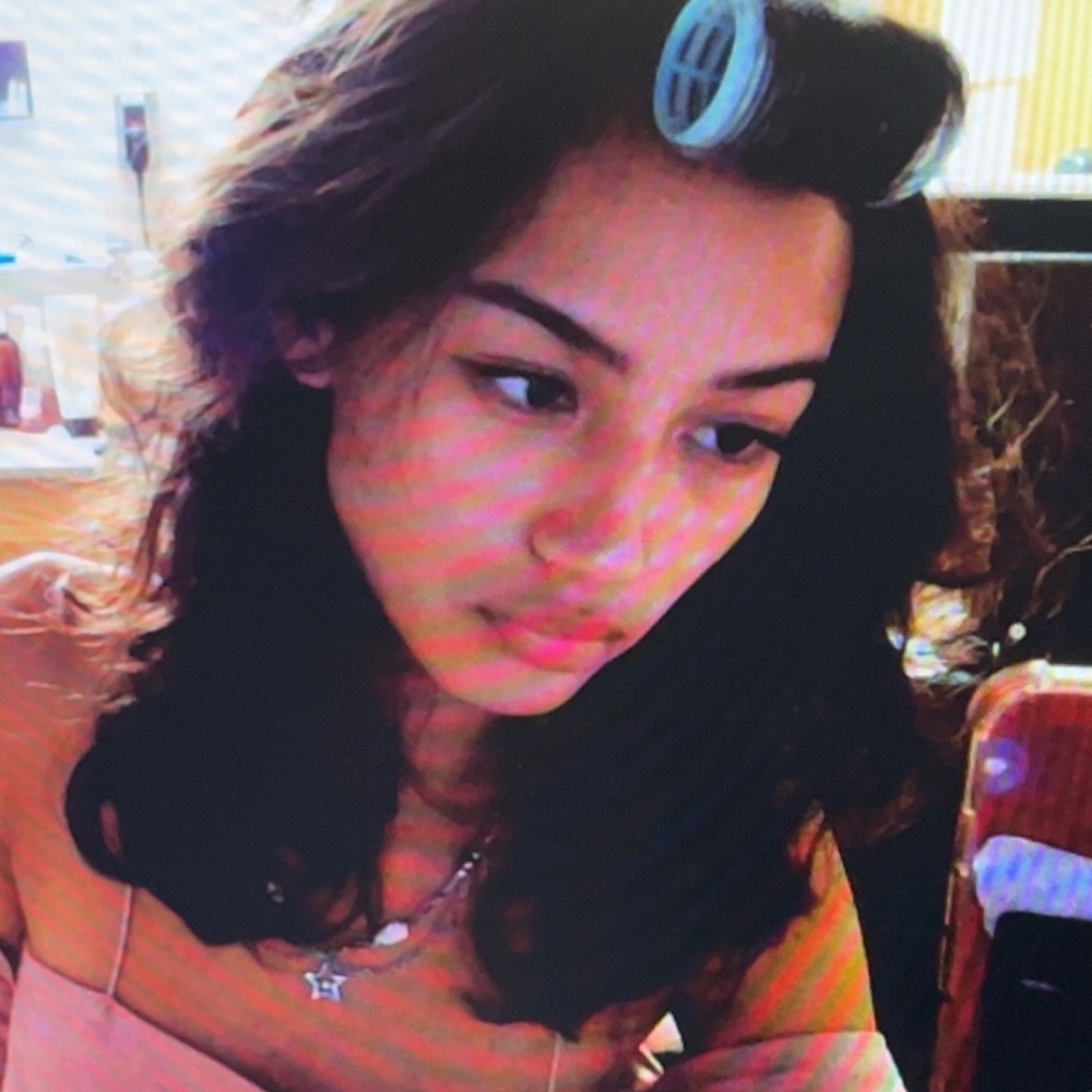 Meet your Posher, Leana